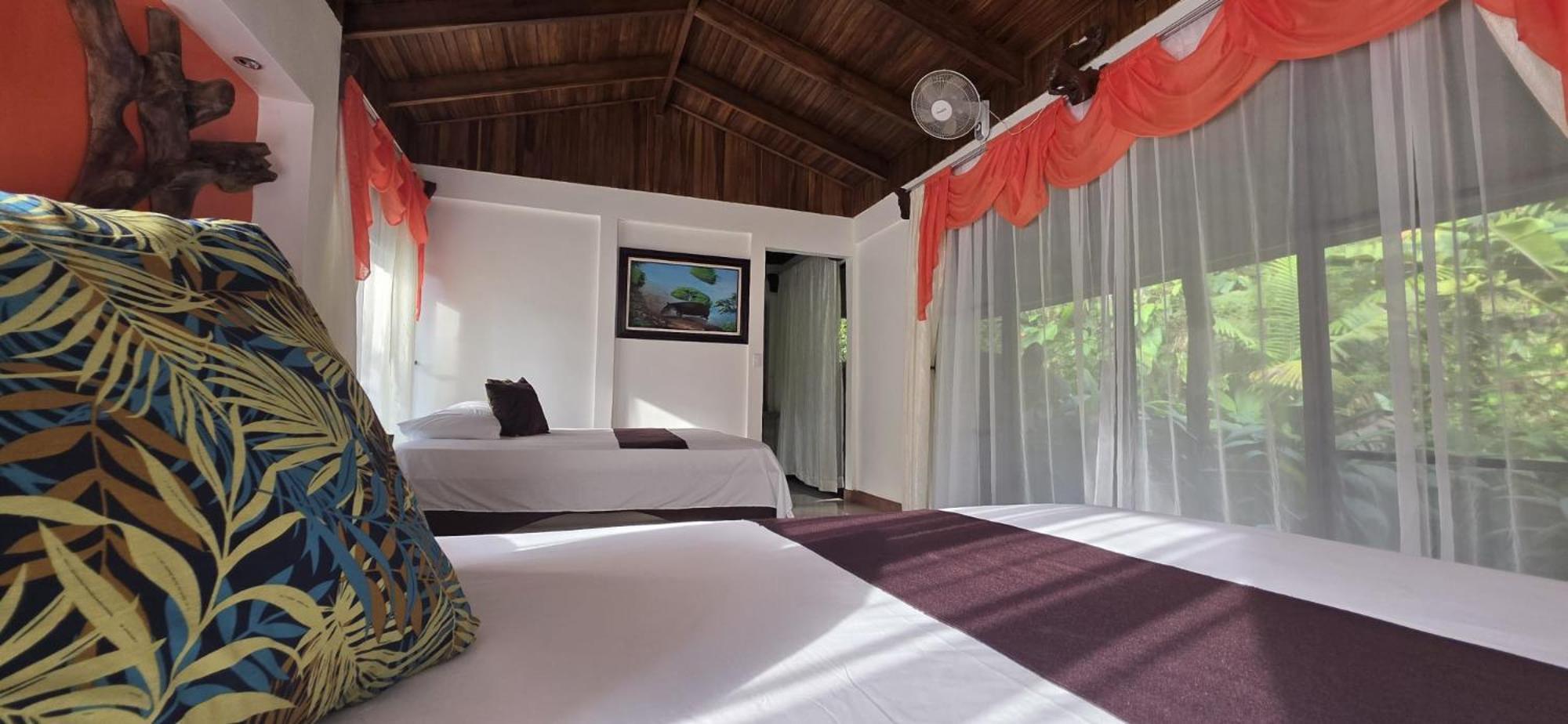 Hotel Catarata Rio Celeste 비자구아 외부 사진