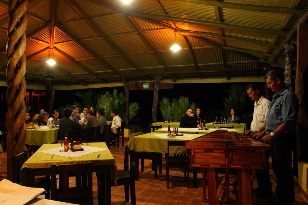 Hotel Catarata Rio Celeste 비자구아 외부 사진