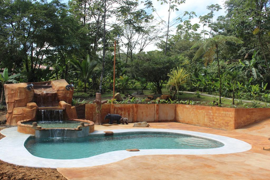 Hotel Catarata Rio Celeste 비자구아 외부 사진