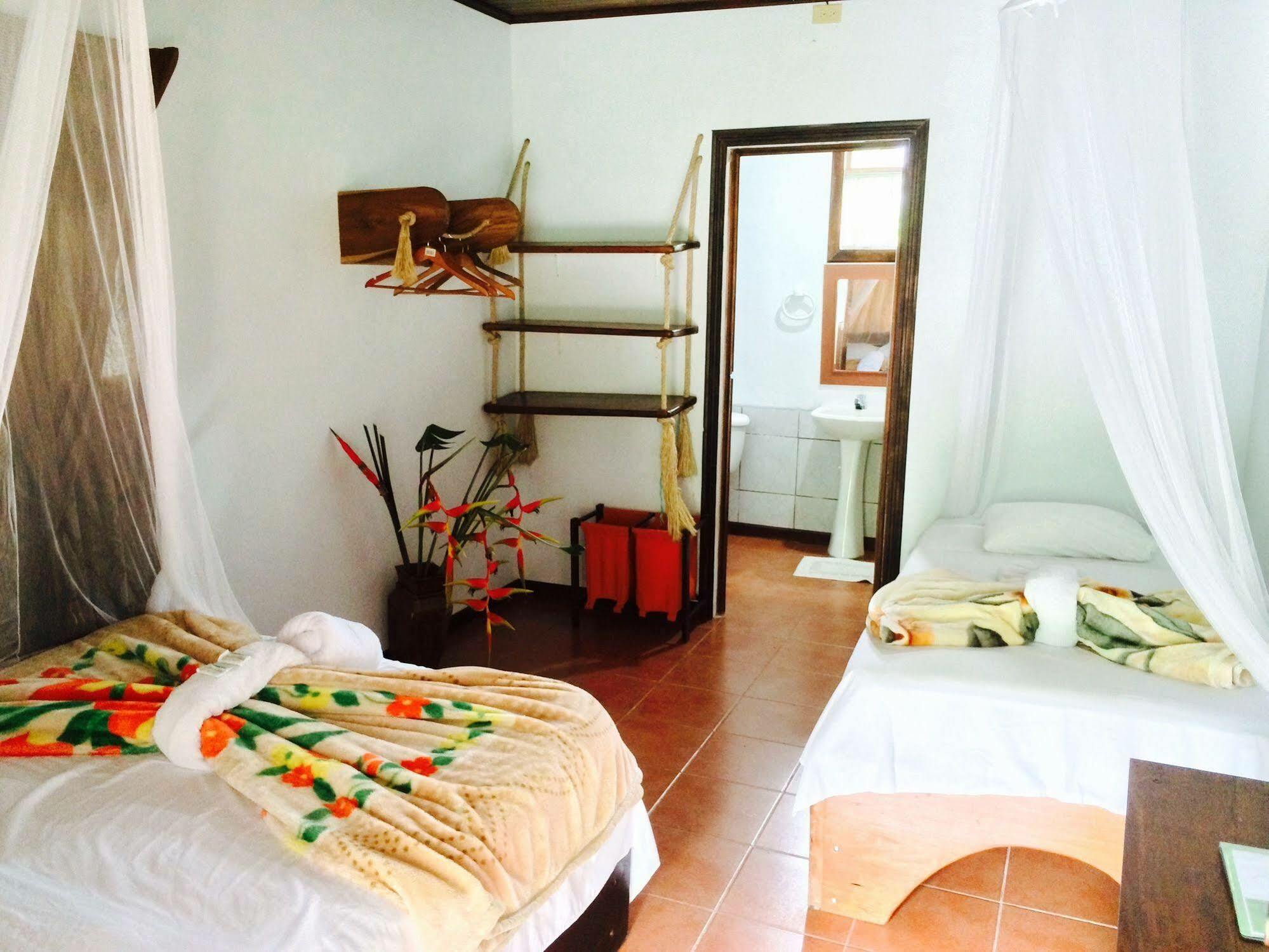 Hotel Catarata Rio Celeste 비자구아 외부 사진